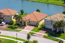 3906 Carrick Bend Dr, Kissimmee, FL, 34746 - MLS O6419060